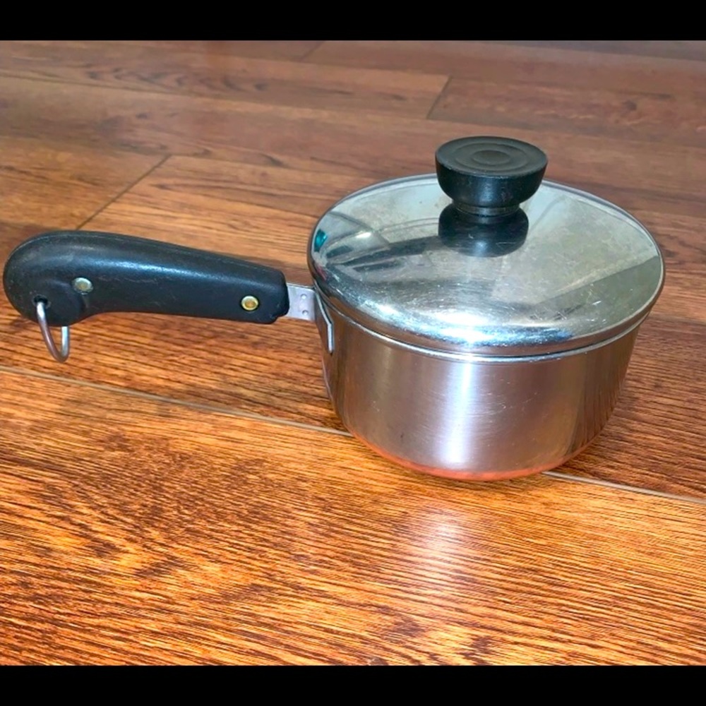 Vintage Paul Revere 1 Quart Copper Bottom Pot W/Lid: Clinton